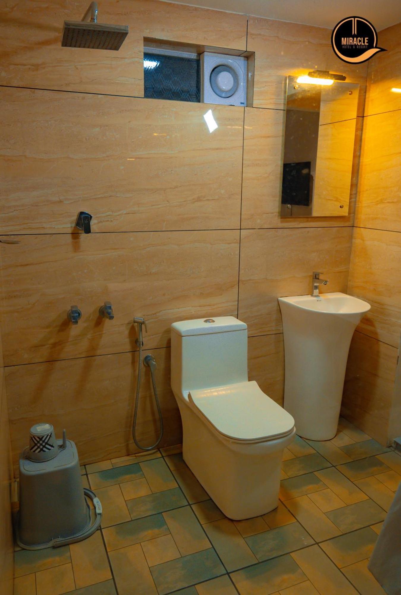 Miracle Hotel And Resorts โคชิโคด ภายนอก รูปภาพ